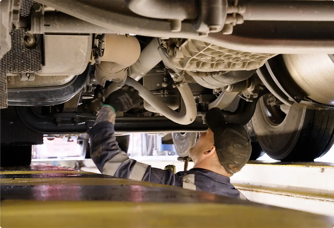 Hydraulic Hose Repair on a HGV